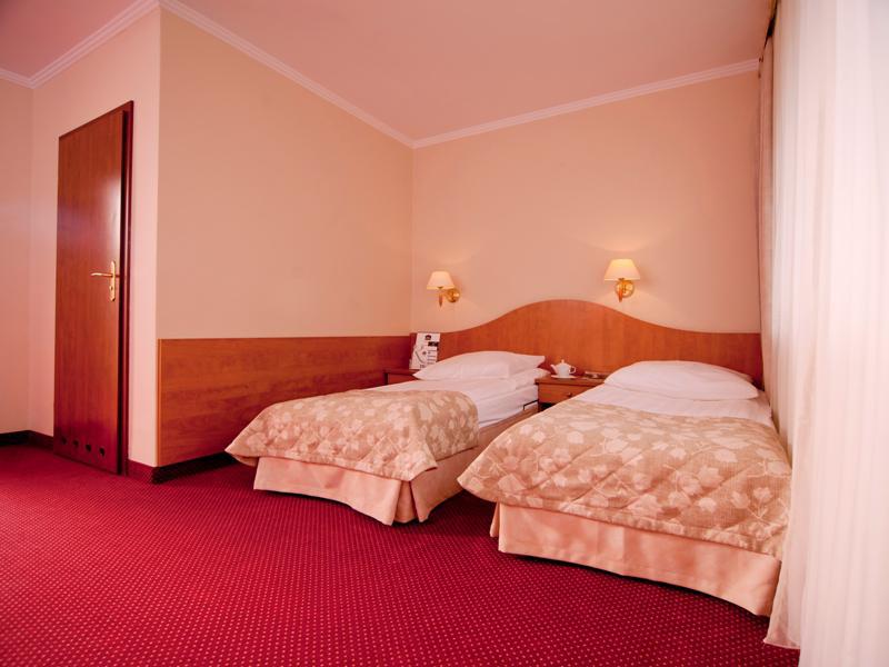 Best Western Hotel Portos Warsaw Room photo
